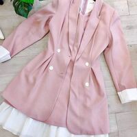Set blazer kèm váy hồng sang chảnh