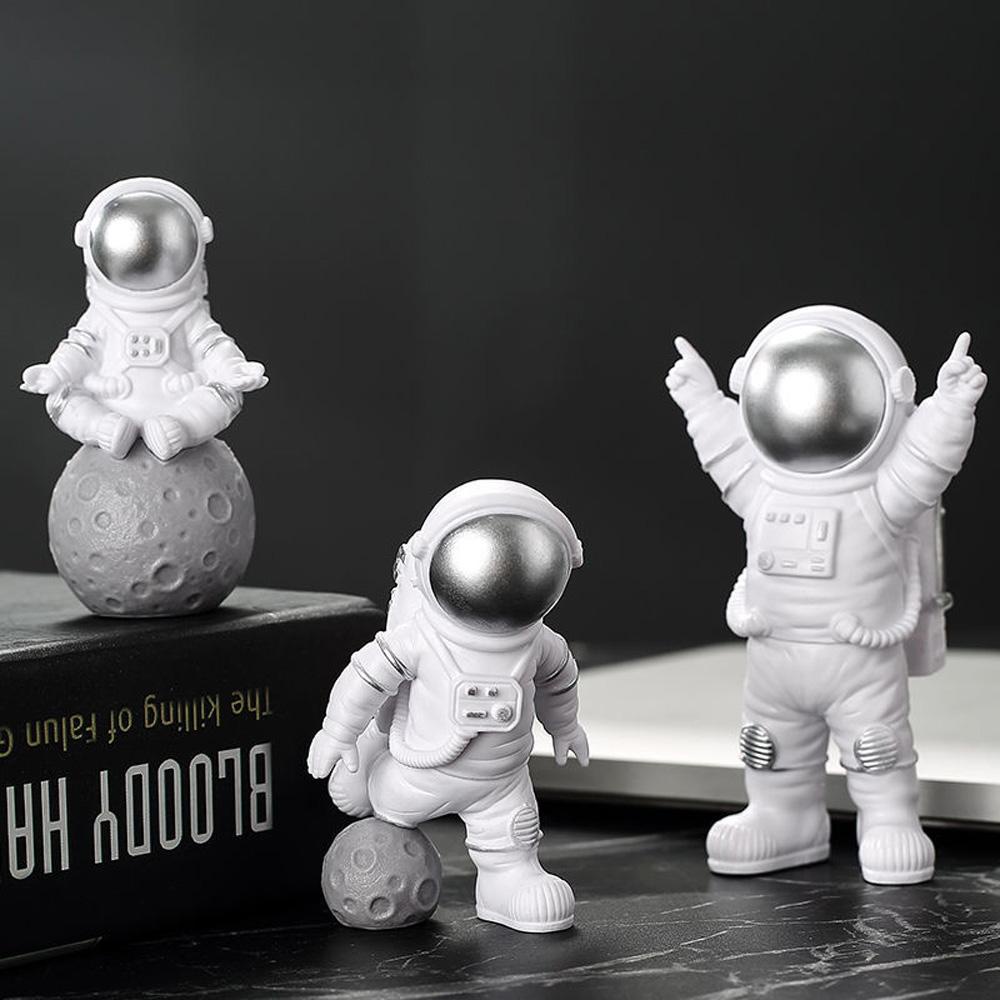 Mô Hình Phi Hành Gia Bằng Nhựa Resin Dễ Thương Cho Bé