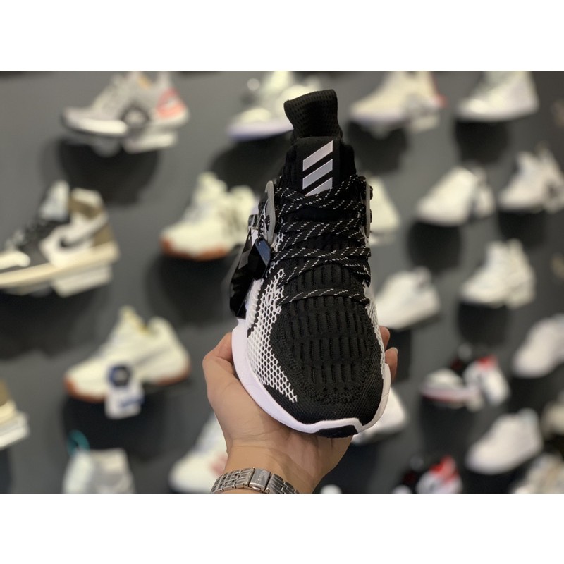 Giày thể thao/ Sneaker Alphabounce 2020 đen trắng (Full box + tặng kèm tất sneaker)