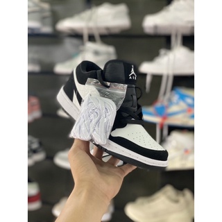 Giày Jd đen trắng cổ thấp nam nữ