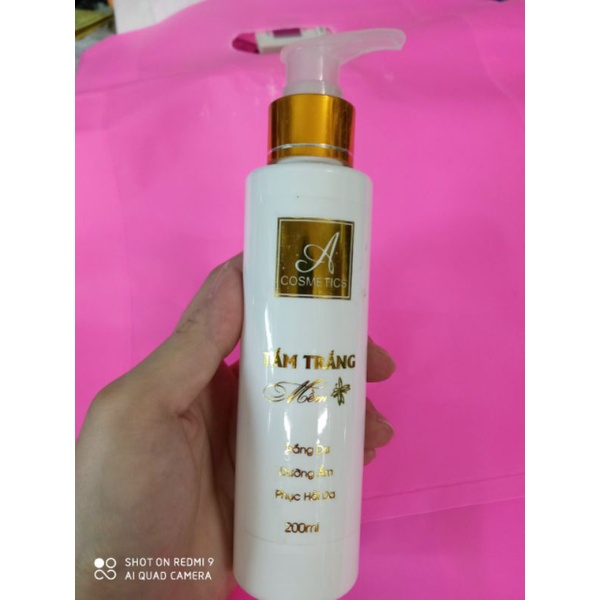 kem tắm trắng giúp dưỡng da 200ml