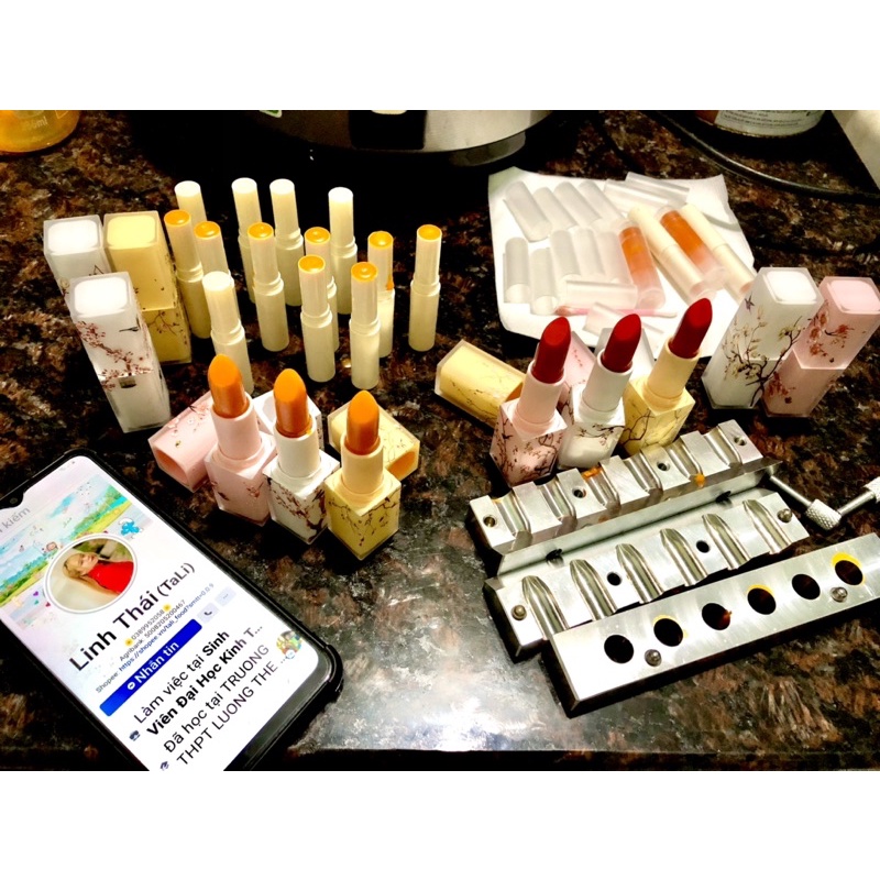 SON DƯỠNG MÔI THIÊN NHIÊN 23k