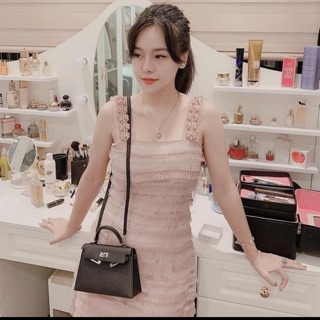 Váy hồng lấp lánh xinh xắn