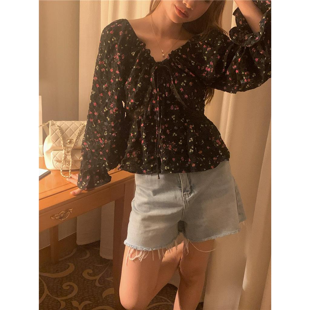 Áo Voan Hoa Cổ Thấp Dài Tay Thời Trang Pháp Quý Phái 62202 2 Màu