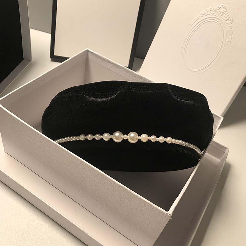 Mũ Beret Vải Nhung Đính Ngọc Trai Phong Cách Anh Quốc Cổ Điển VANES1