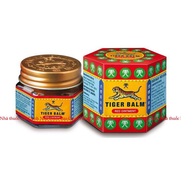 Dầu Cù Là Tiger Balm chính hãng của Thái hai màu trắng và đỏ giúp làm giảm mỏi cơ bắp và côn trùng cắn