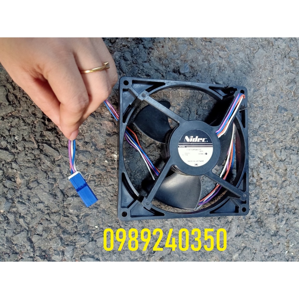 Quạt tủ lạnh Hitachi 12V 4 dây (vuông 12,5 x 12,5cm)