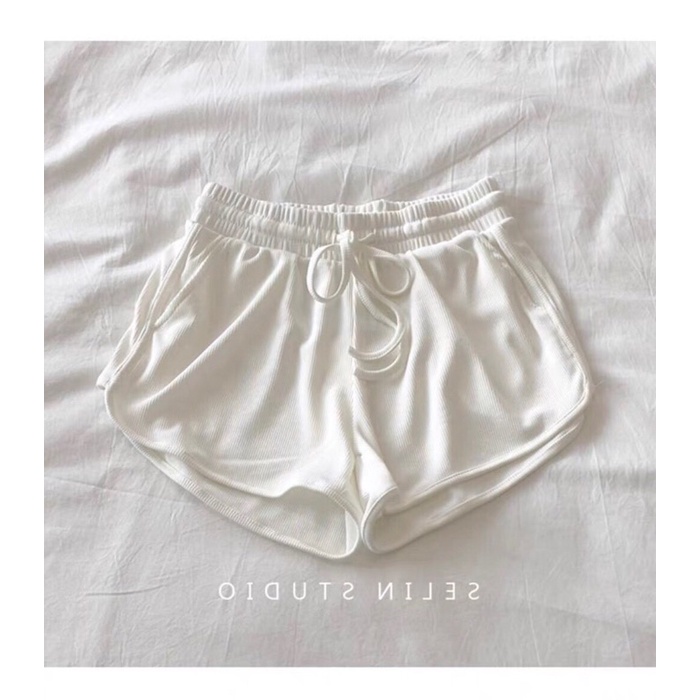 Quần đùi thun dáng rộng mặc nhà cho nữ, quần short thể thao năng động | BigBuy360 - bigbuy360.vn