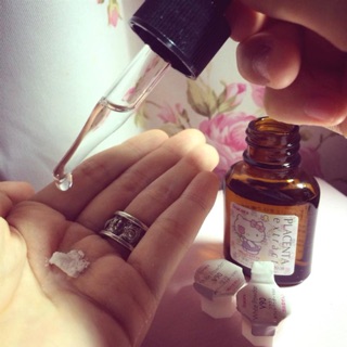 Bột trắng da FRACORA WHITE POWDER V90