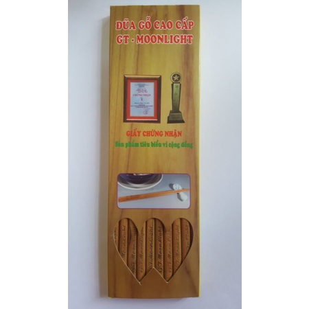 ĐŨA GỖ GIÁ TỴ