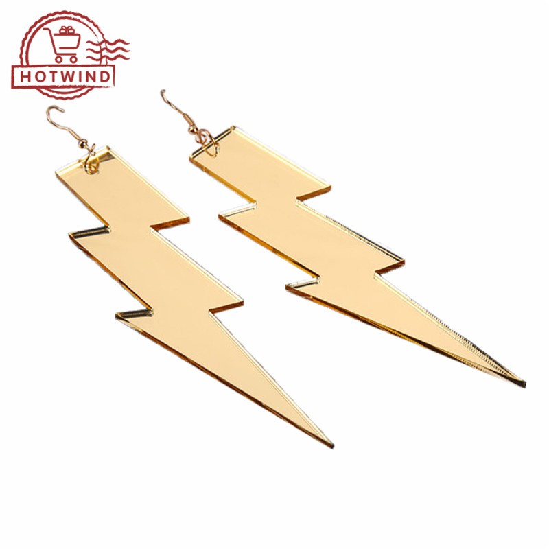 Khuyên tai dạ quang sáng tạo