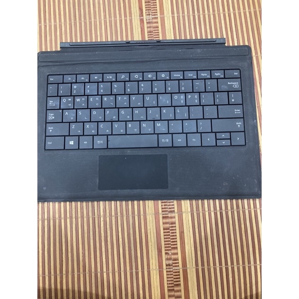 Bàn phím Microsoft Surface Pro cũ