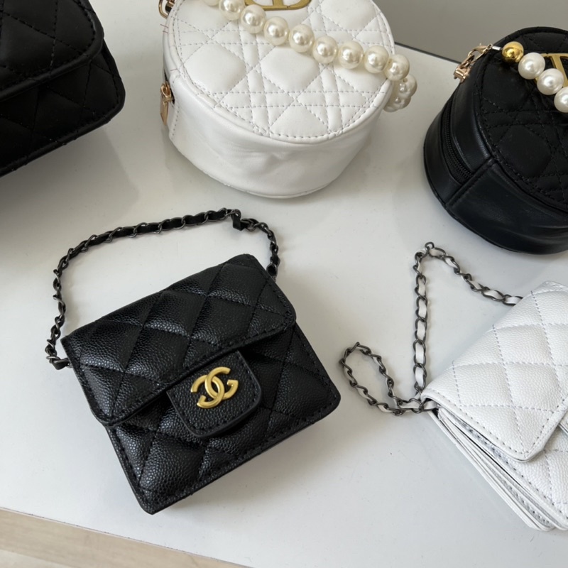 Túi Xách Mini Da Sần Dây Xích