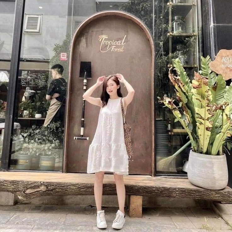 Đầm suông chữ A đuôi cá sát nách