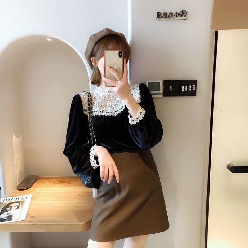 LÁo nhung đen cổ ren tay ren cực sang