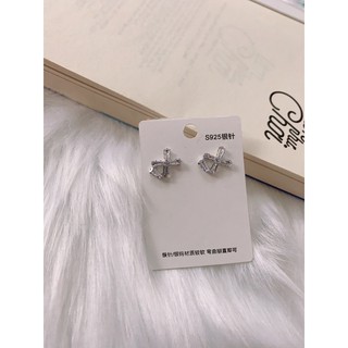 Bông tai sát tai các loại phong cách dễ thương