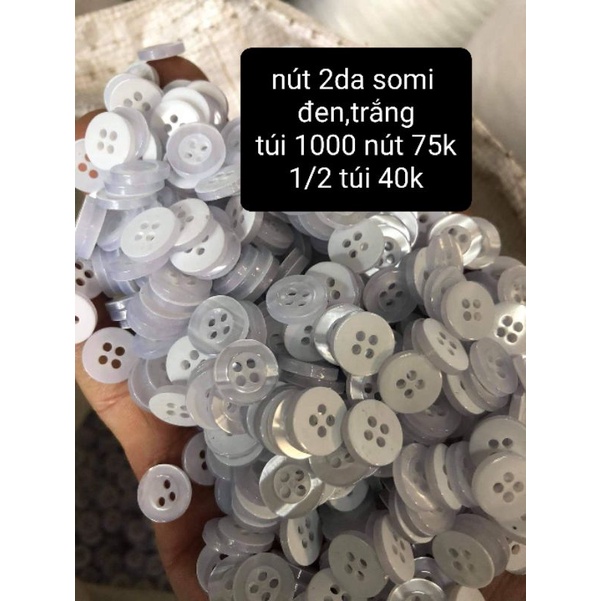 1000 nút sơmi học sinh màu trắng