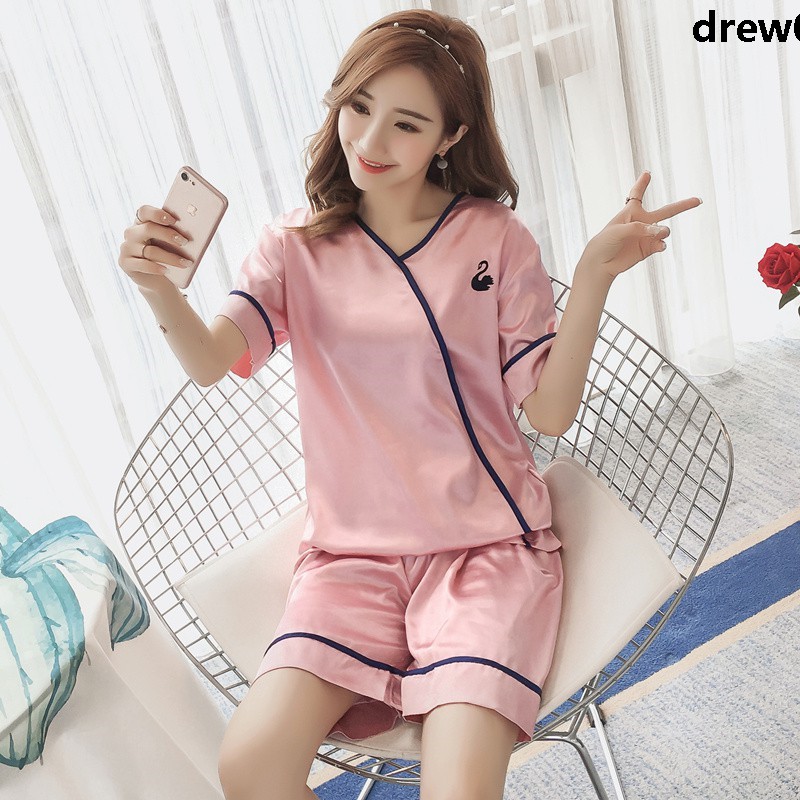 Bộ Đồ Ngủ Pijama Vải Lụa Tay Ngắn Thời Trang Mùa Xuân Cho Nữ | BigBuy360 - bigbuy360.vn