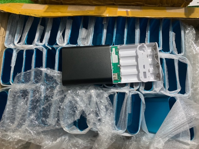 10 Box Sạc Dự Phòng 4 Cell 2A Type C 18650 Xiaomi Vỏ Nhôm Cao Cấp  ( Combo 10 box) - mẫu mới 2022
