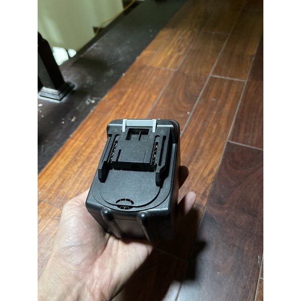 Pin 18v-6Ah đóng lại cell zin mới bao chất lượng