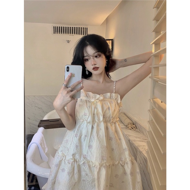 đầm babydoll dây, ba tầng nữ tính, vải gấm có hoạ tiết