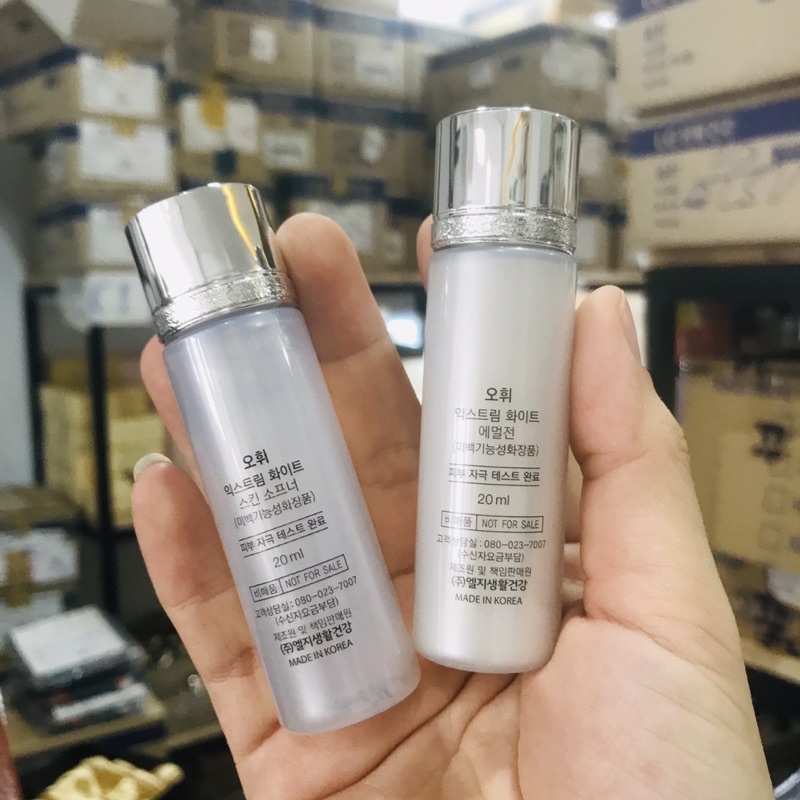 Hoa hồng sữa dưỡng làm trắng OHUI ETREME WHITE