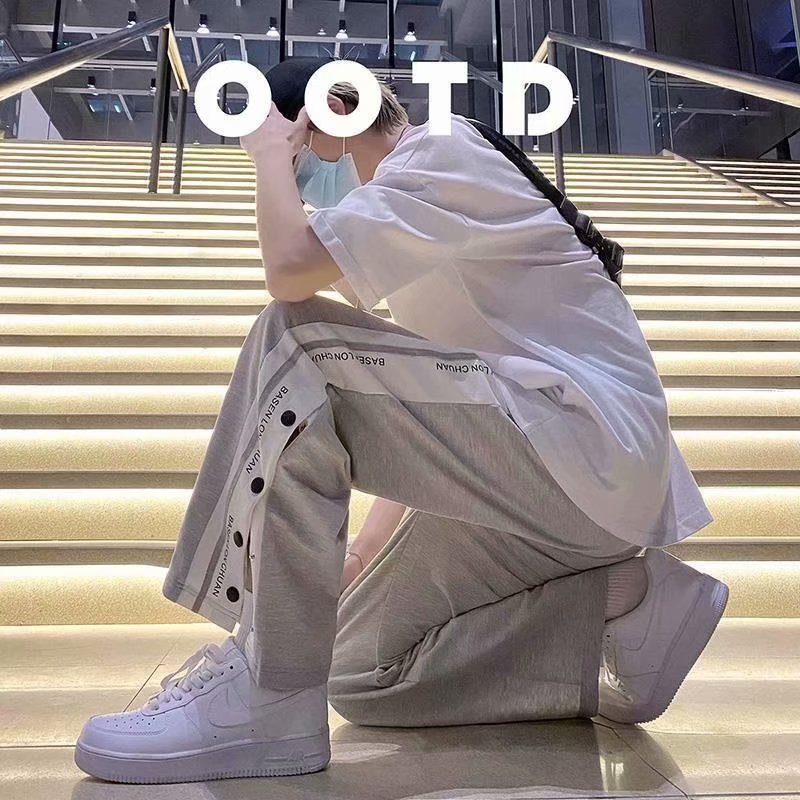 Quần Thể Thao Ống Rộng Phối Hàng Nút Thời Trang Hàn Quốc Cho Nam