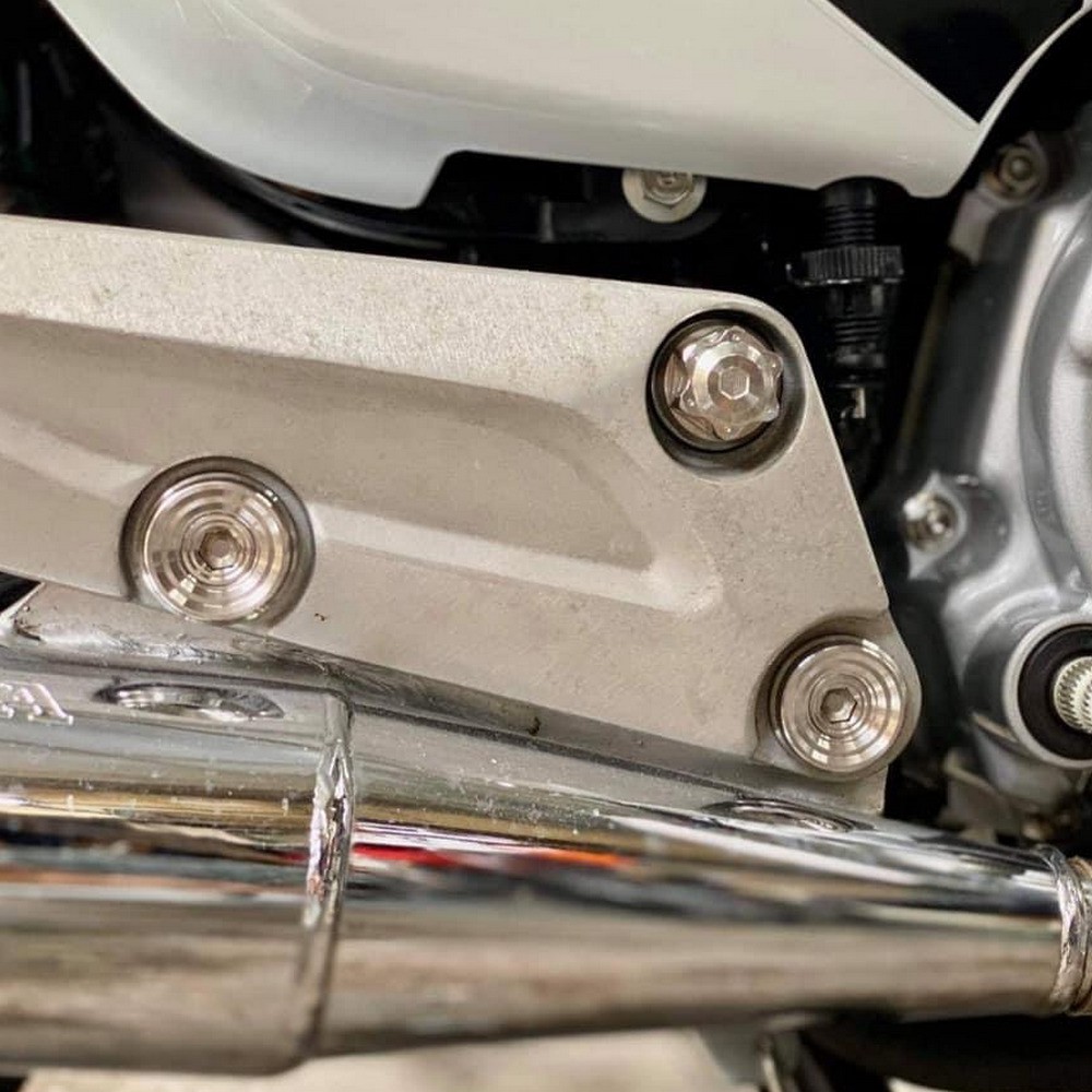 COMBO 4 ỐC GÁC CHÂN DÀI FULL INOX CHO WAVE, DREAM KIỂU THÁI