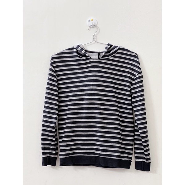 Thanh lý áo hoodie thun nỉ da cá sọc đen trắng Canifa size M