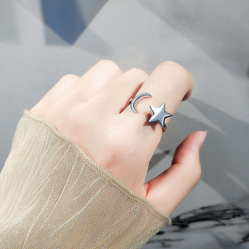 Nhẫn Mặt Trăng Và Ngôi Sao Xoay Độc Đáo Cho Nữ