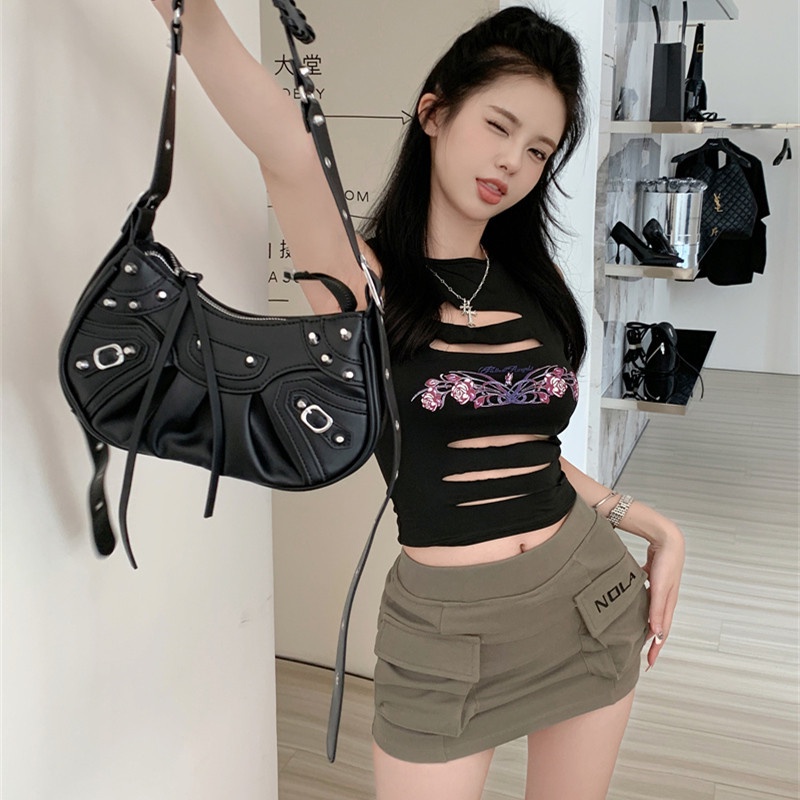 Áo Croptop Sát Nách Dáng Ôm Thiết Kế Khoét Lỗ Thời Trang Quyến Rũ