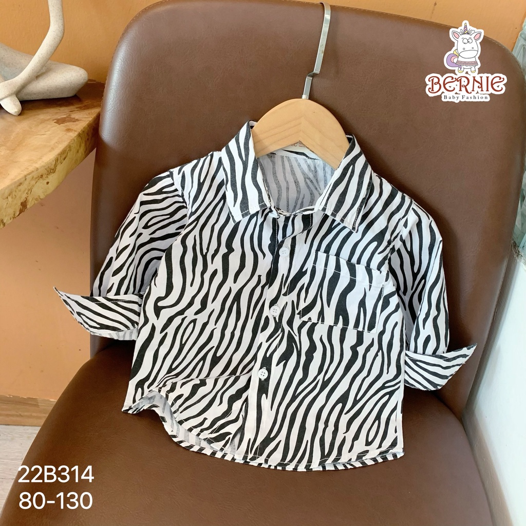 Bộ sơ mi bé áo hoạ tiết kẻ quần linen trắng cá tính, set sơ mi bé trai sành điệu