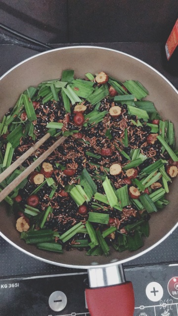 Trà gạo lức đỗ đen xanh lòng  hình ảnh, video shop tự quay