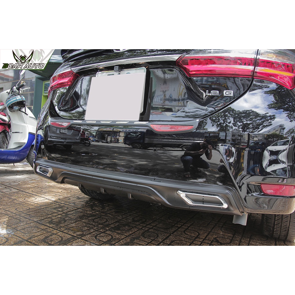 Lip chia pô sau xe Toyota Altis 2015 đến 2021 kiểu dáng thể thao, lắp đặt dễ dàng