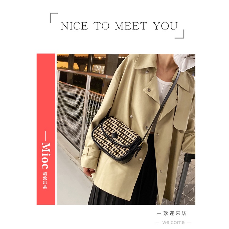 Túi đeo vai hình vuông cỡ nhỏ bằng vải len phối màu tương phản thời trang thu đông mới 2021