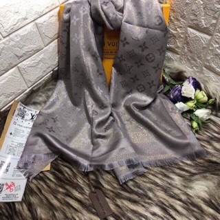 Khăn lv dáng dài đẹp như hình full box 250k