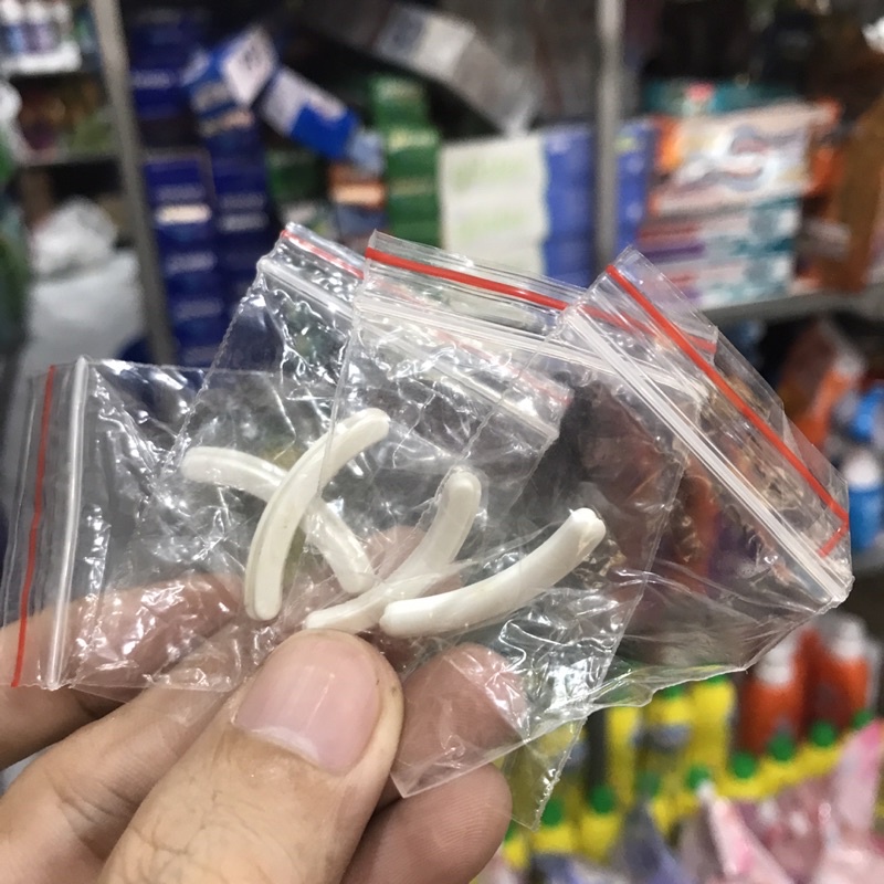 1bịch 12miếng đệm cao su bấm mi