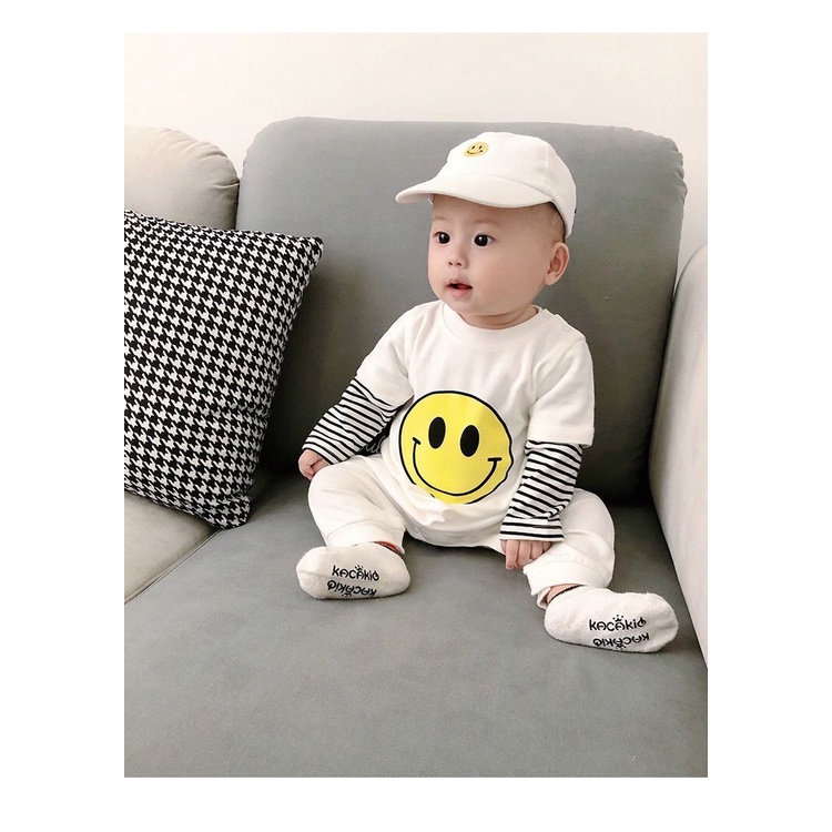 Bộ áo liền quần dài tay in hình mặt cười thời trang Hàn Quốc cho bé sơ sinh