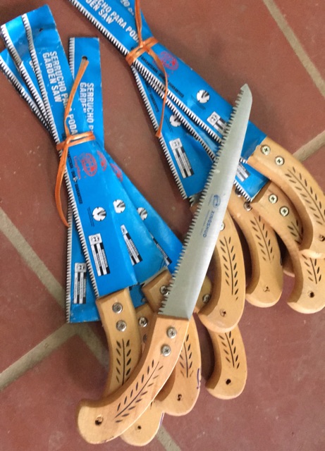 CƯA CÀNH TAY SIÊU SẮC