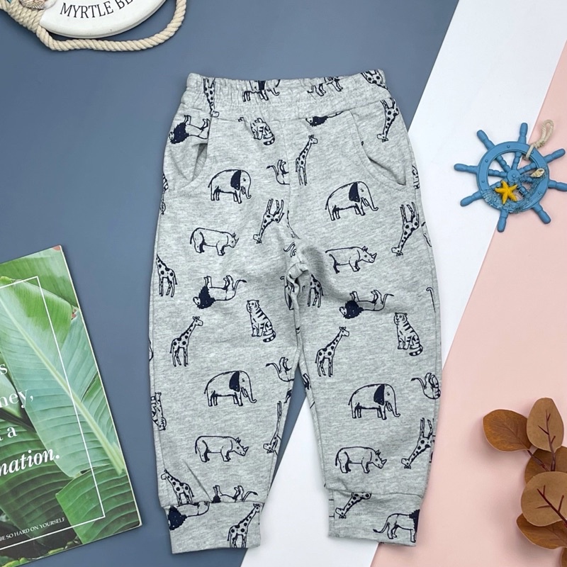 Quần nỉ hoạ tiết bé trai, bé gái, chất dày dặn. Size 1-5T, cho bạn 9-18kg