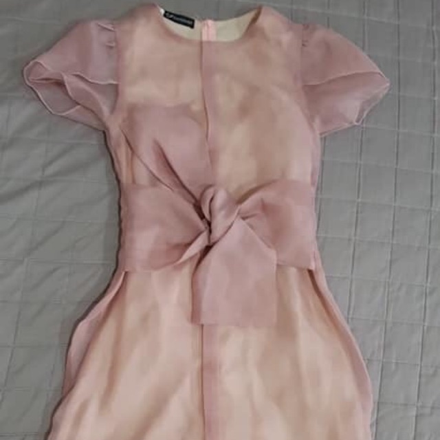 Váy nơ hồng pha lưới 40kg đến 50kg