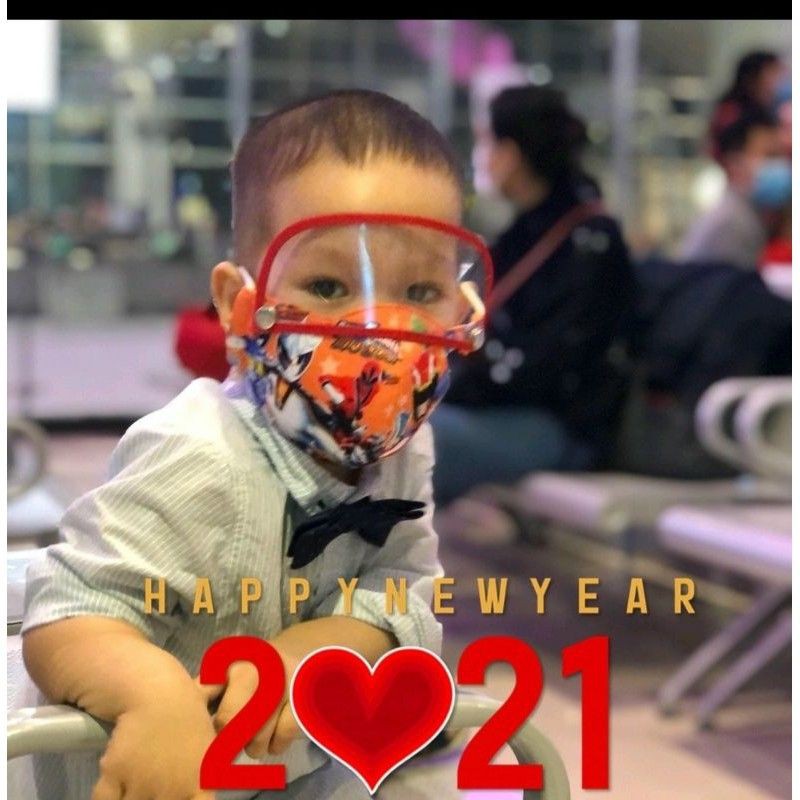 KHẨU TRANG TRẺ EM VẢI 5LOP KHÁNG KHUẨN KÈM KÍNH CHẮN TIA BỌT CÓ VAN THỞ CHUYÊN DÙNG | BigBuy360 - bigbuy360.vn