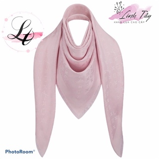 Khăn Choàng Lv Vuông Hồng Nhũ Trắng Khăn Quàng Cổ Hiệu Đũi Cao Cấp Linh Tây- Mướt Mịn Và Sang Trọng 1m4*1m4