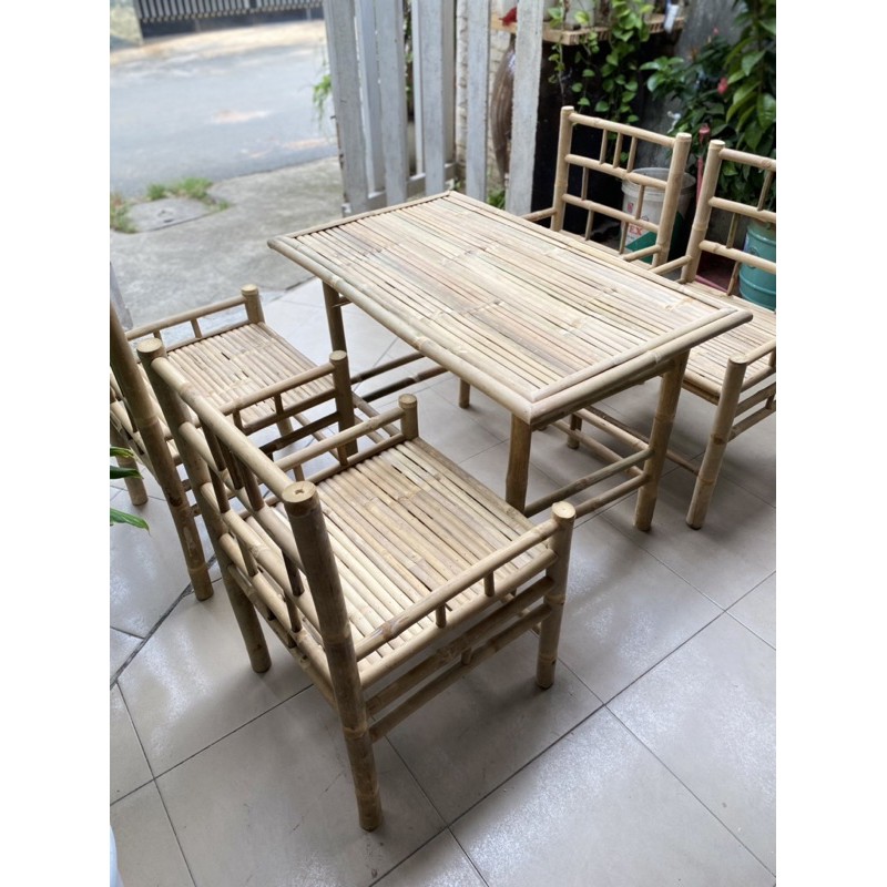 bàn tre 1m1*60 cao 65