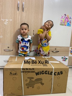 Xe lắc Holla
