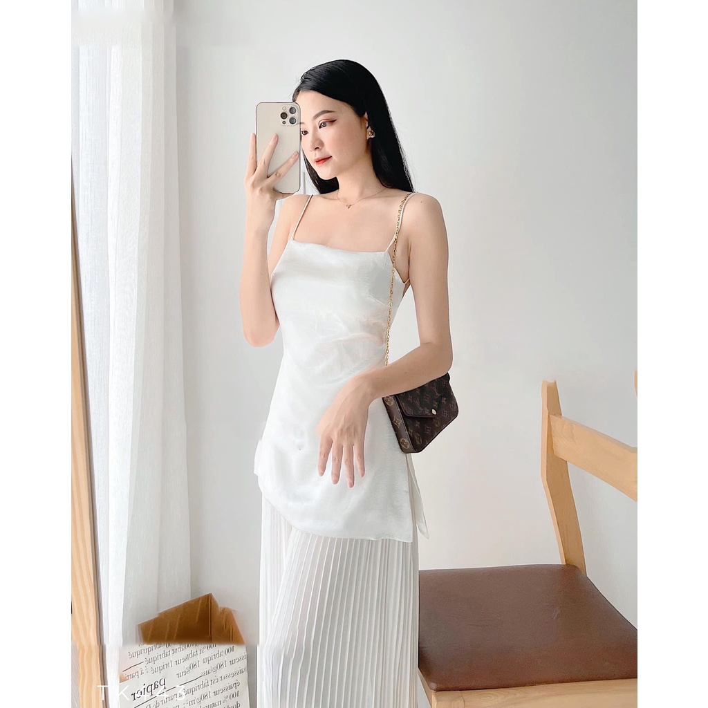 [BBSTORE'S] Áo Cát Nhung Xẻ Tà Pearl Top -TK443