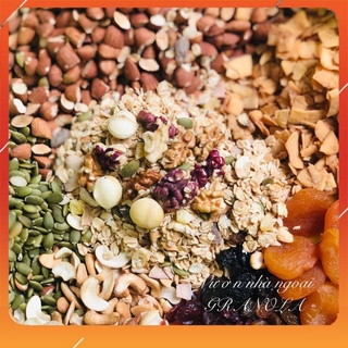 Yến mạch sấy mix hạt dinh dưỡng và trái cây sấy dẻo 500gr- Granola with mix nuts and fruits