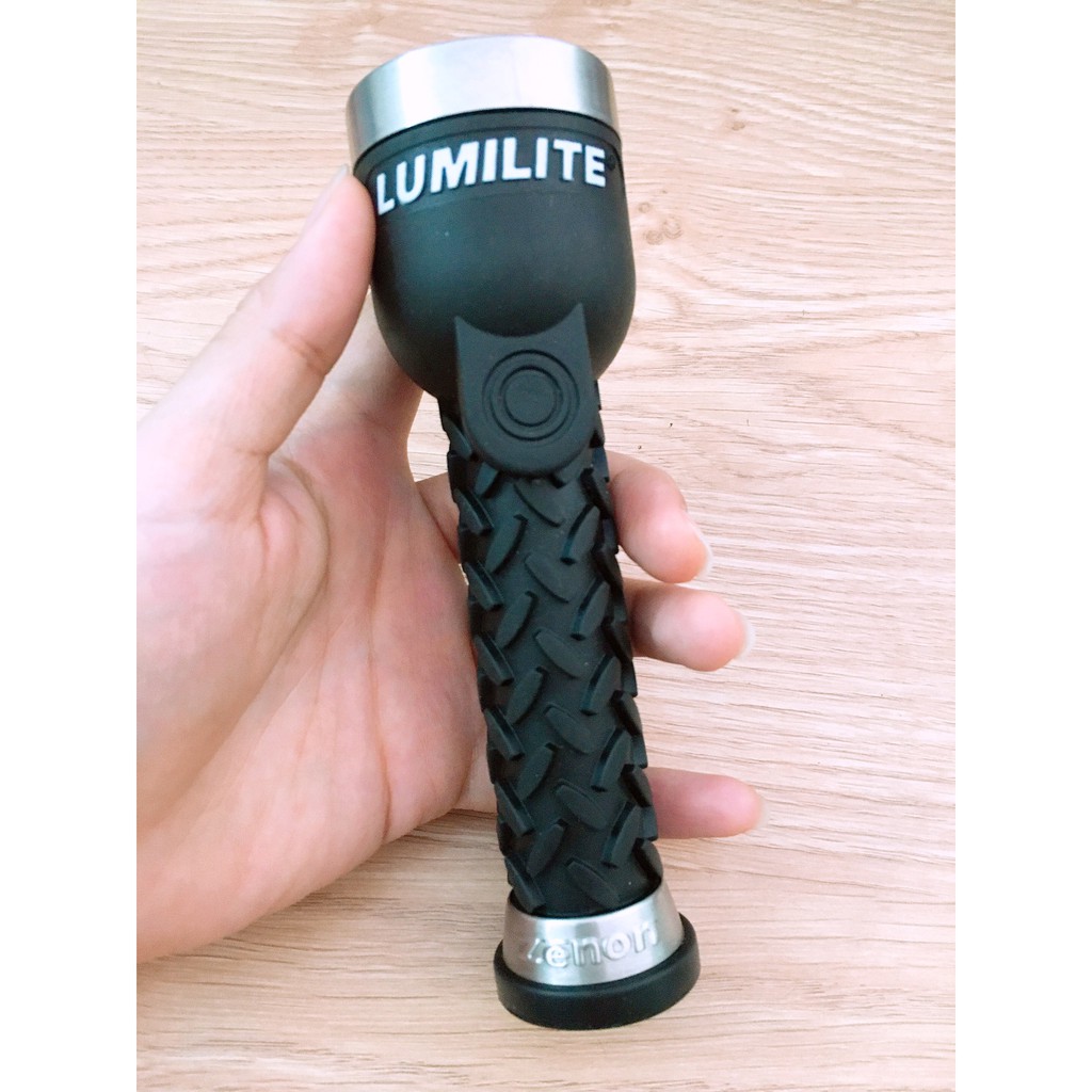 Đèn Pin Lumilite cầm tay ánh sáng vàng dùng đi đêm siêu sáng