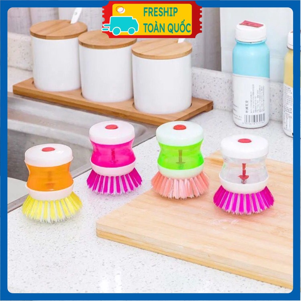 PVN34455 Bàn chải có chứa nước và bấm phun nước cọ rửa vật dụng trong nhà, thiết kế thông tin tiện lợi T2 .