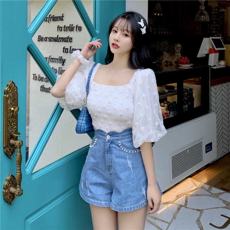 Áo sơ mi voan IELGY tay phồng ngắn in họa tiết hoa cúc thời trang cho nữ